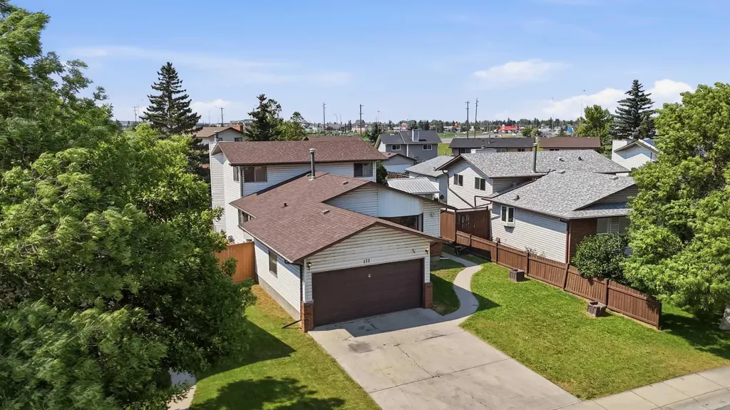 172 Templemont Drive NE Calgary AB T1Y 4Z9