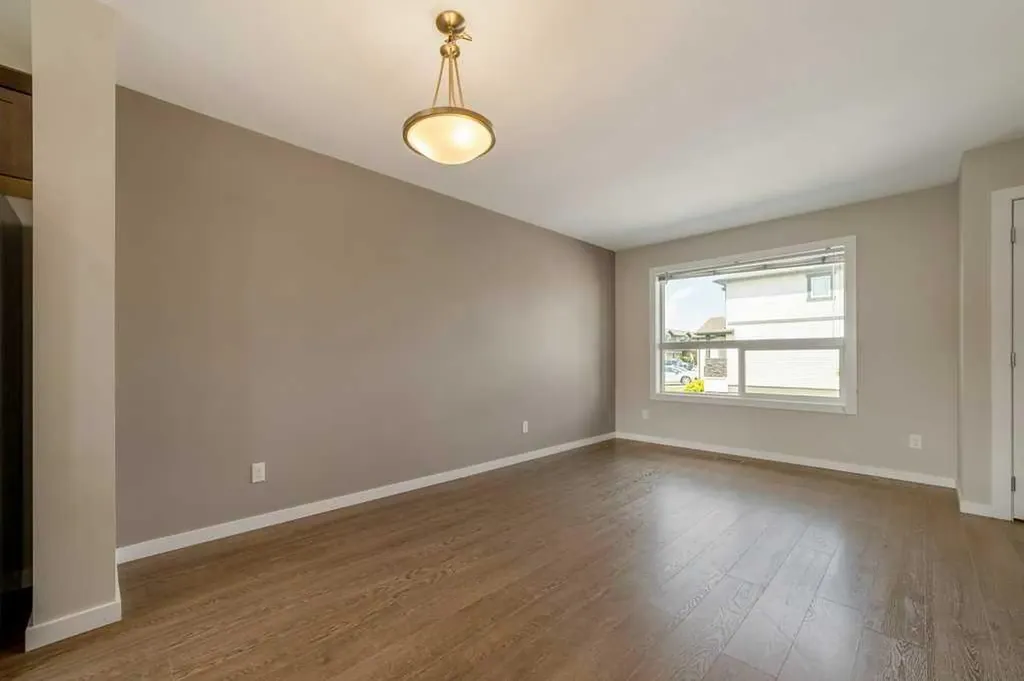1180 Keystone Road W Lethbridge AB T1J 5H6
