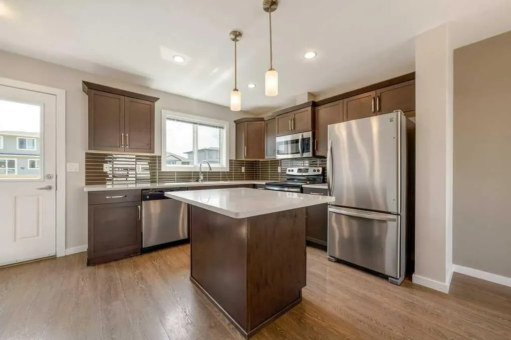 1180 Keystone Road W Lethbridge AB T1J 5H6