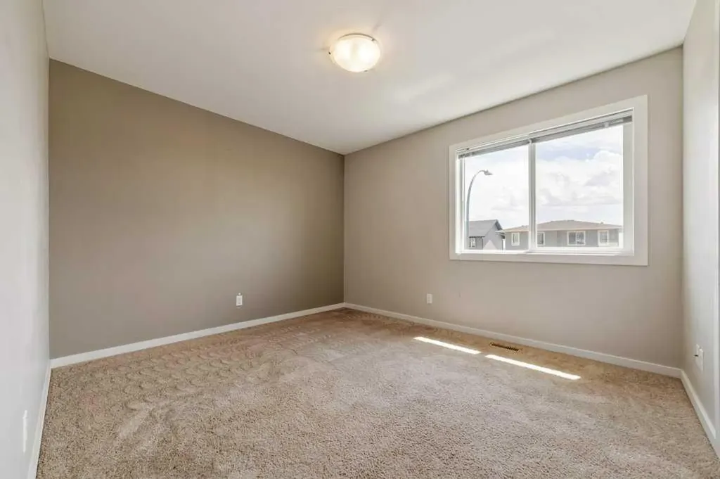 1180 Keystone Road W Lethbridge AB T1J 5H6