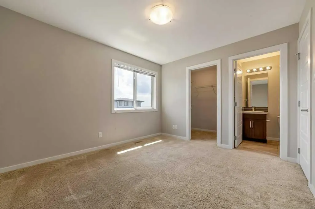 1180 Keystone Road W Lethbridge AB T1J 5H6