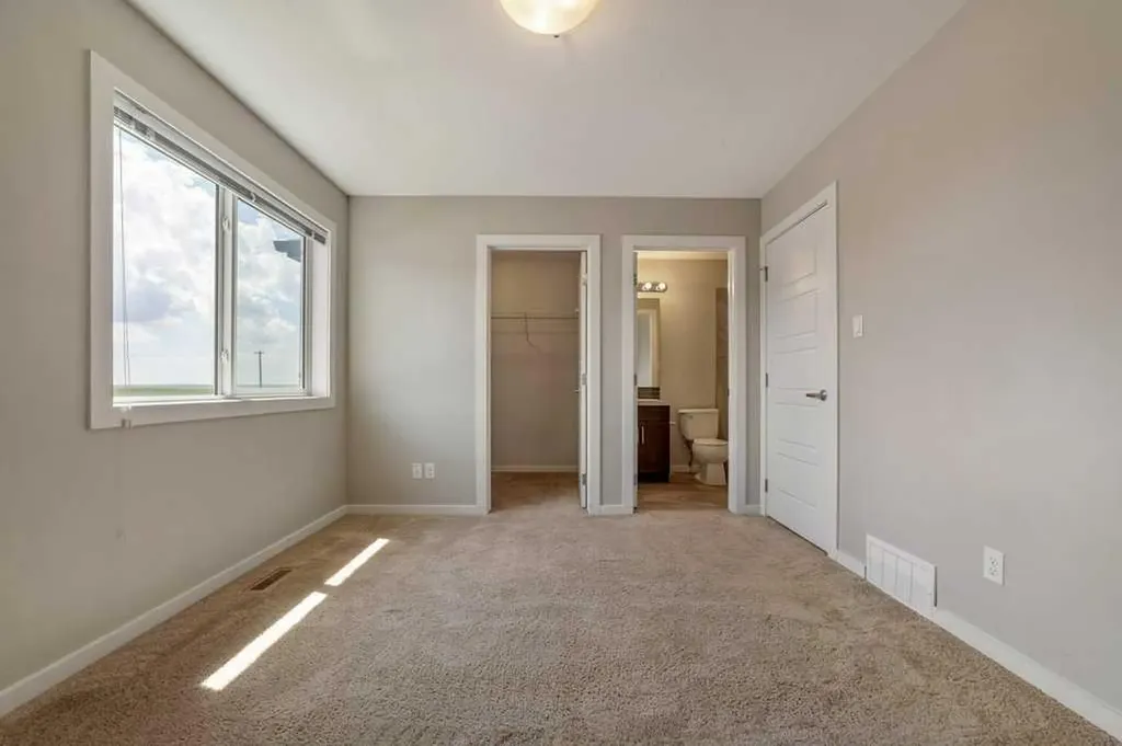 1180 Keystone Road W Lethbridge AB T1J 5H6