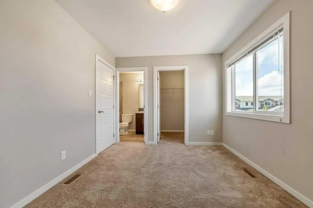 1180 Keystone Road W Lethbridge AB T1J 5H6