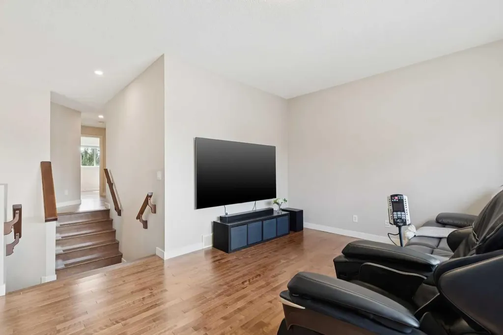 36 Cranwell Green SE Calgary AB T3M 0B2