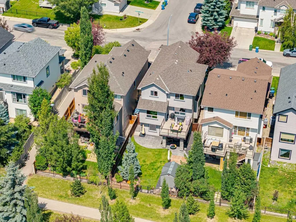 36 Cranwell Green SE Calgary AB T3M 0B2
