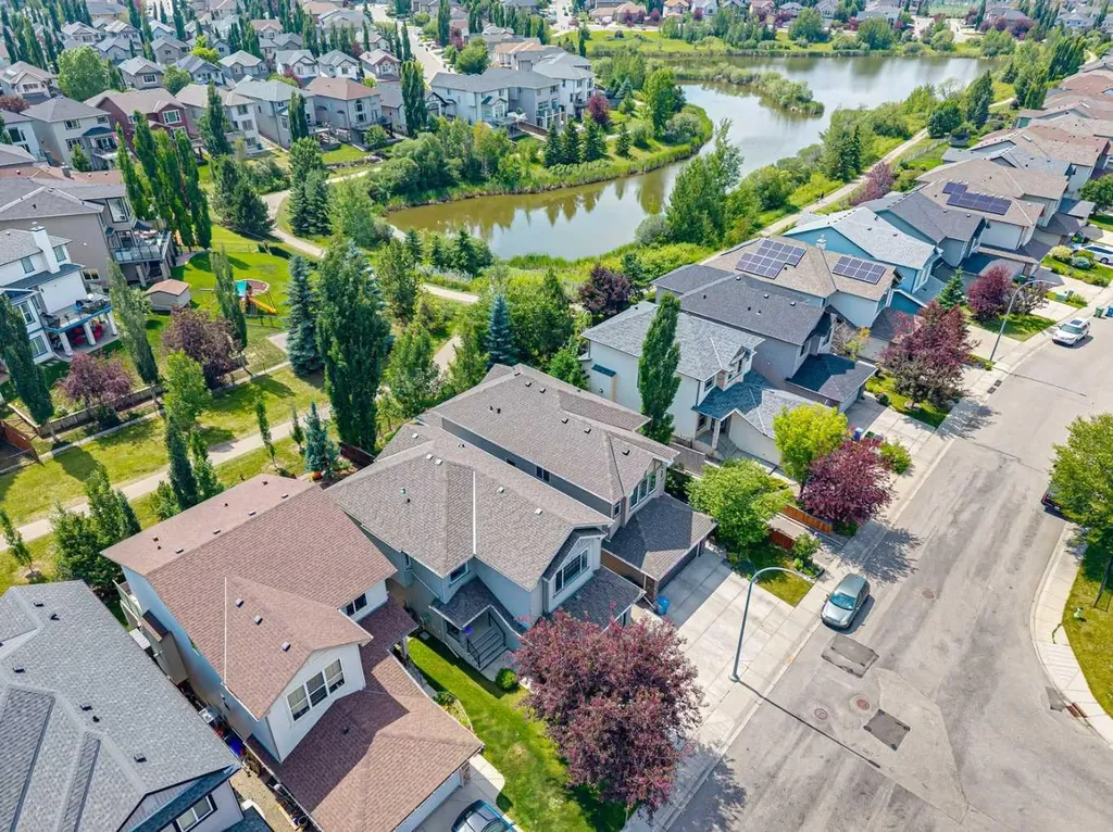 36 Cranwell Green SE Calgary AB T3M 0B2