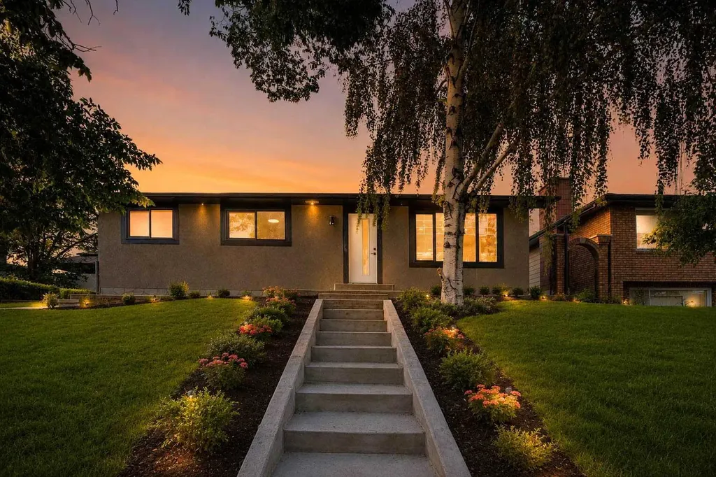 244 Huntridge Road NE Calgary AB T2K 4B6