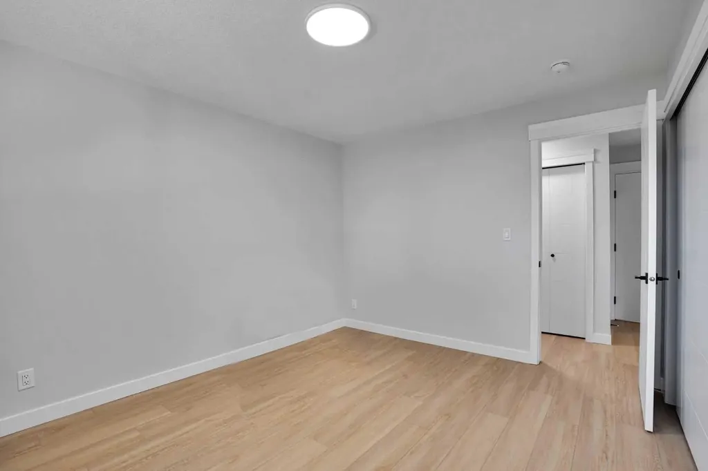 244 Huntridge Road NE Calgary AB T2K 4B6