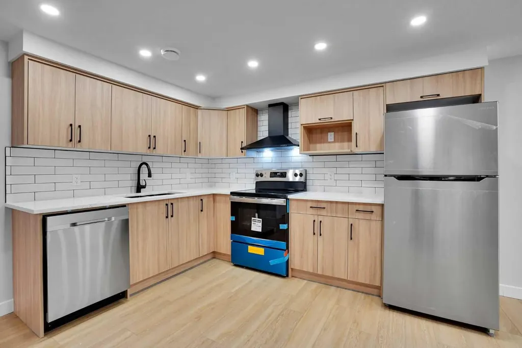 244 Huntridge Road NE Calgary AB T2K 4B6