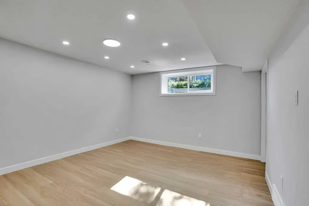 244 Huntridge Road NE Calgary AB T2K 4B6