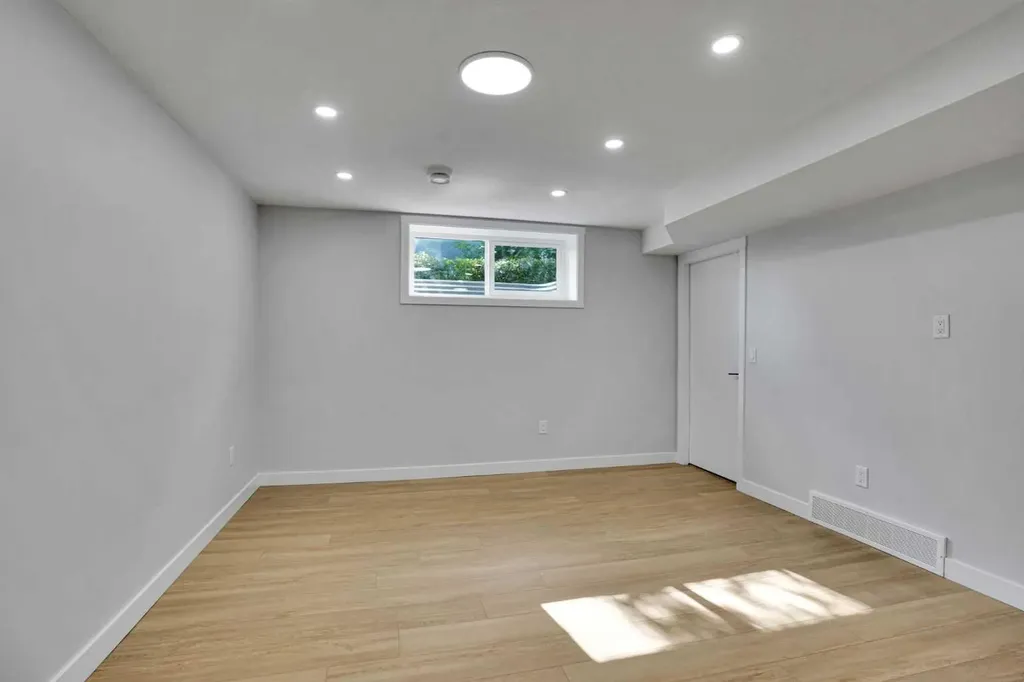 244 Huntridge Road NE Calgary AB T2K 4B6