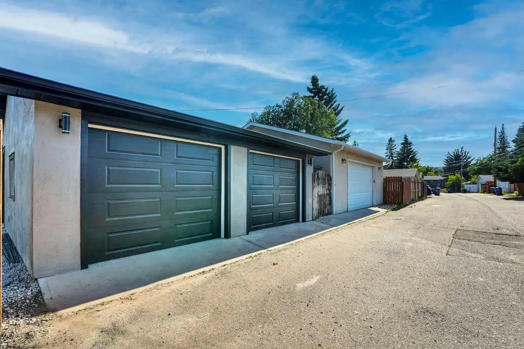 244 Huntridge Road NE Calgary AB T2K 4B6