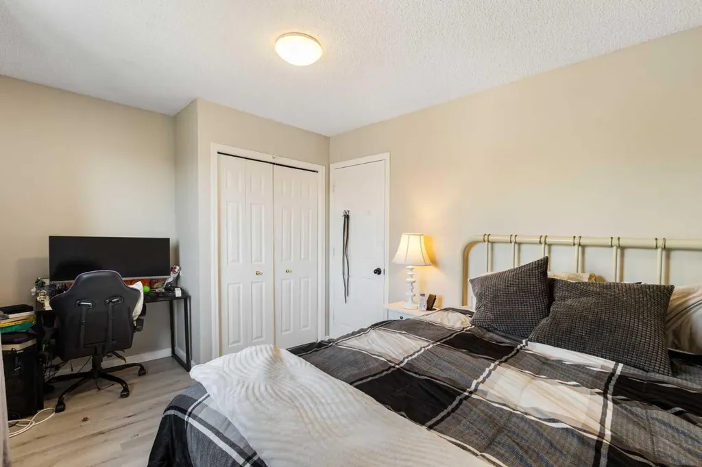 151 Citadel Close NW Calgary AB T3G 4A6