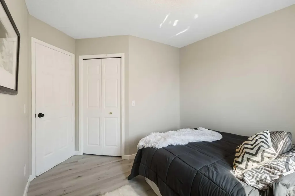 151 Citadel Close NW Calgary AB T3G 4A6
