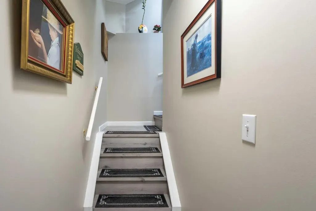151 Citadel Close NW Calgary AB T3G 4A6
