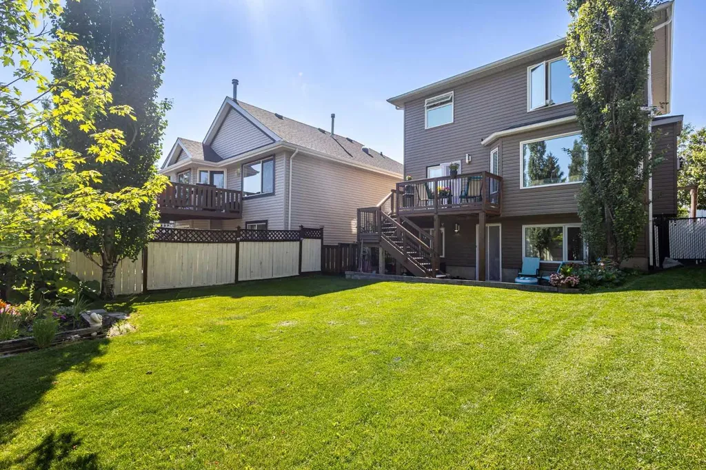151 Citadel Close NW Calgary AB T3G 4A6