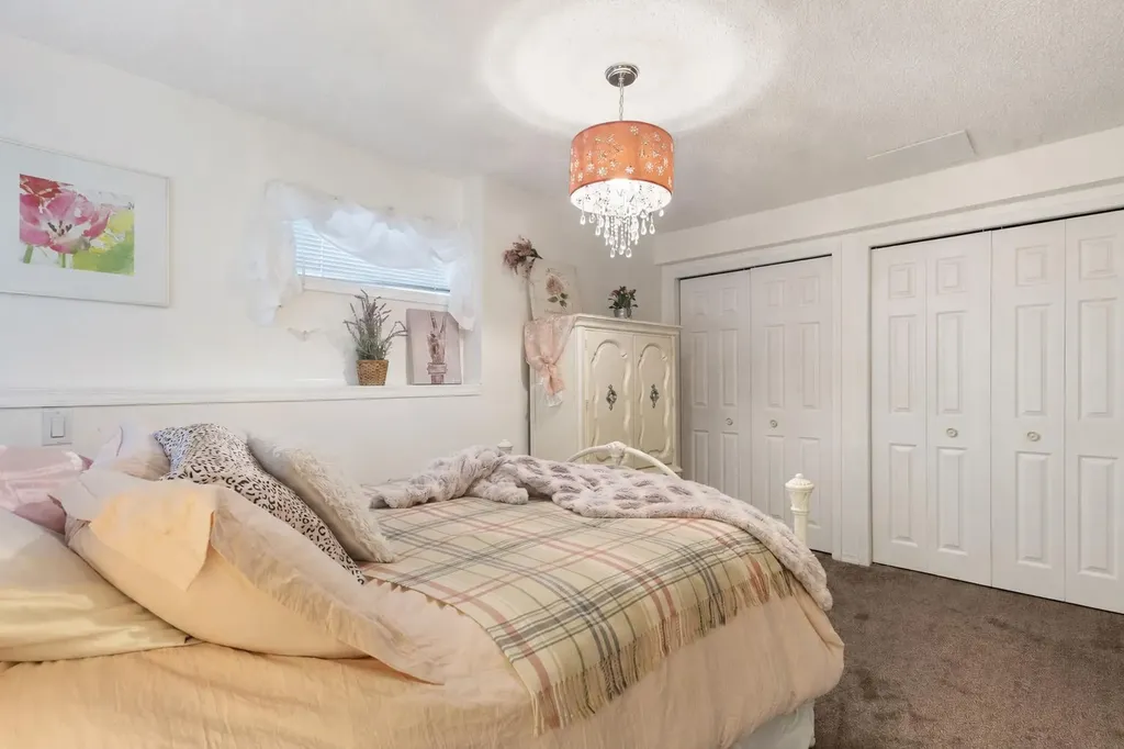 151 Citadel Close NW Calgary AB T3G 4A6