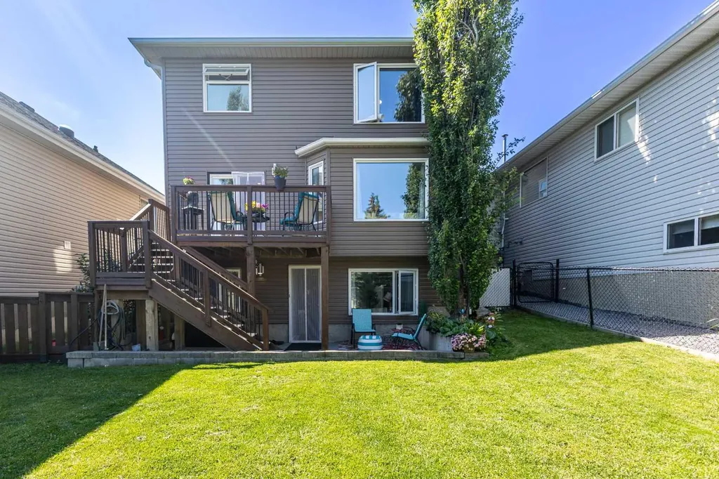 151 Citadel Close NW Calgary AB T3G 4A6