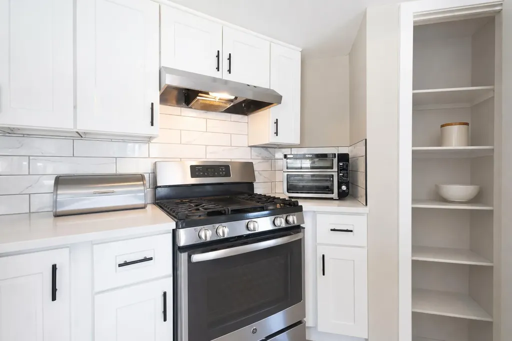 151 Citadel Close NW Calgary AB T3G 4A6