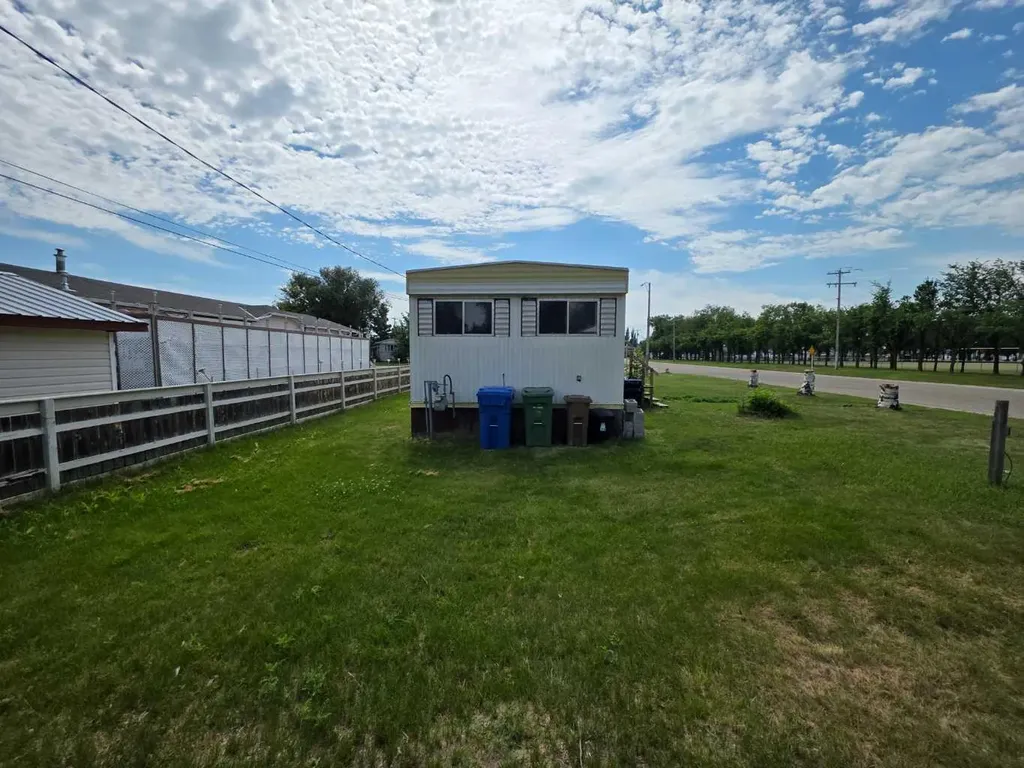 5403 41 Avenue Taber AB T1G 1C1