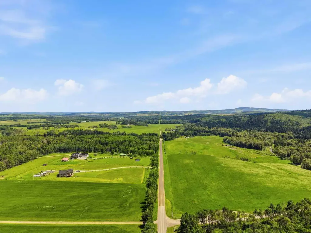 5;4;20;27;SW (5 Acres) Rural Foothills County AB T0L 1K0