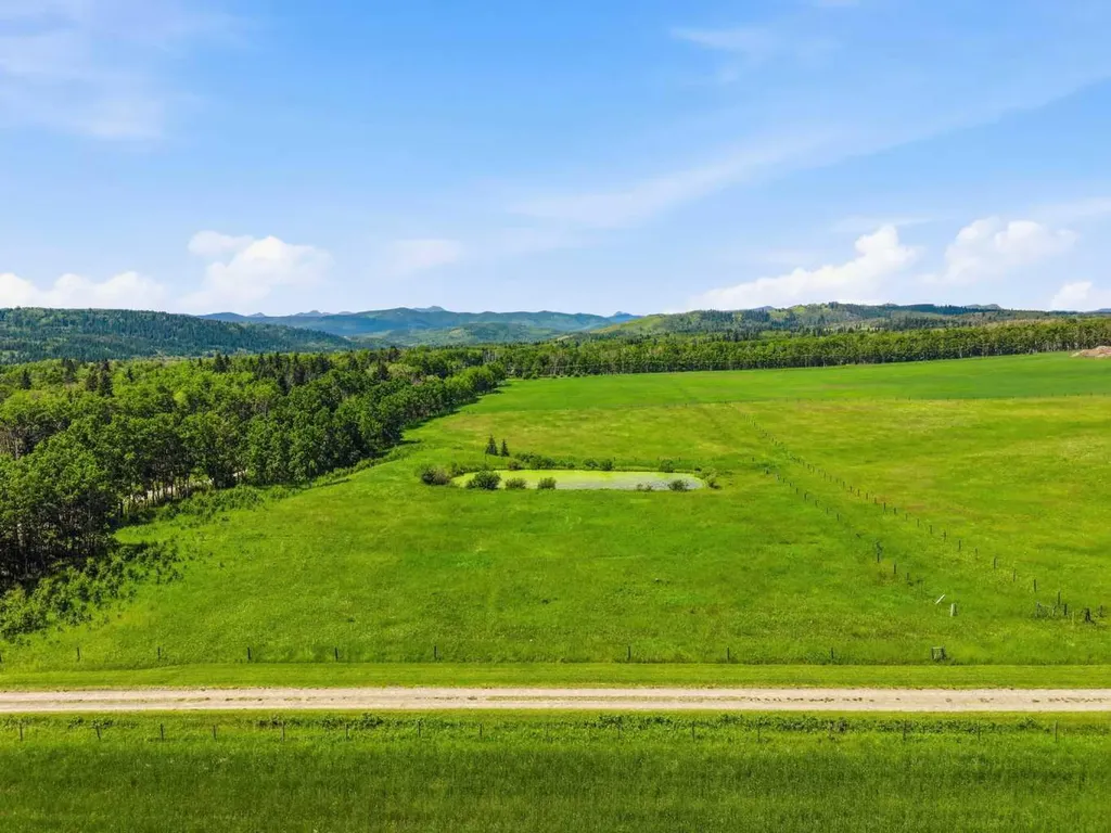 5;4;20;27;SW (5 Acres) Rural Foothills County AB T0L 1K0