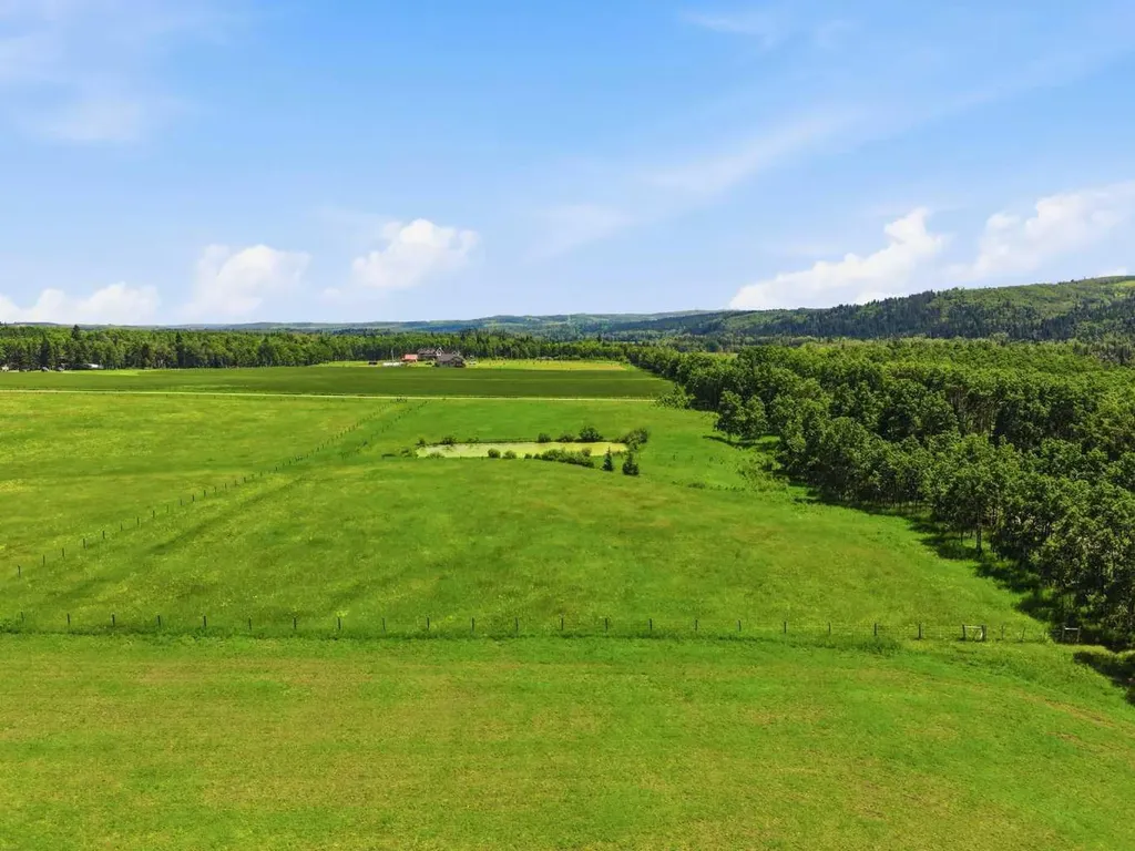 5;4;20;27;SW (5 Acres) Rural Foothills County AB T0L 1K0