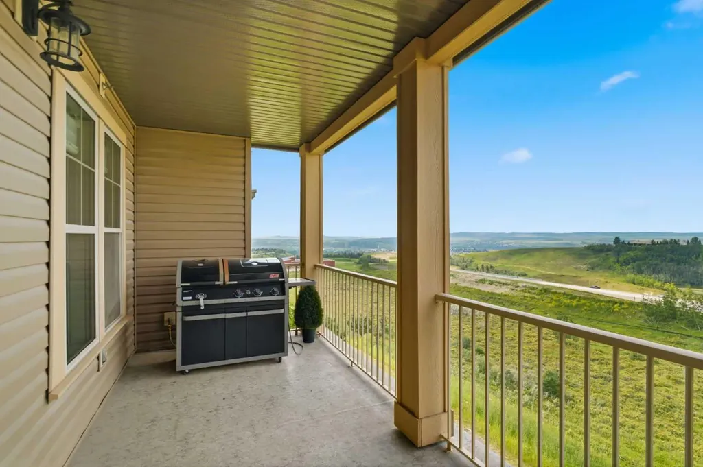 207 Sunset Drive Cochrane AB T4C 0H7