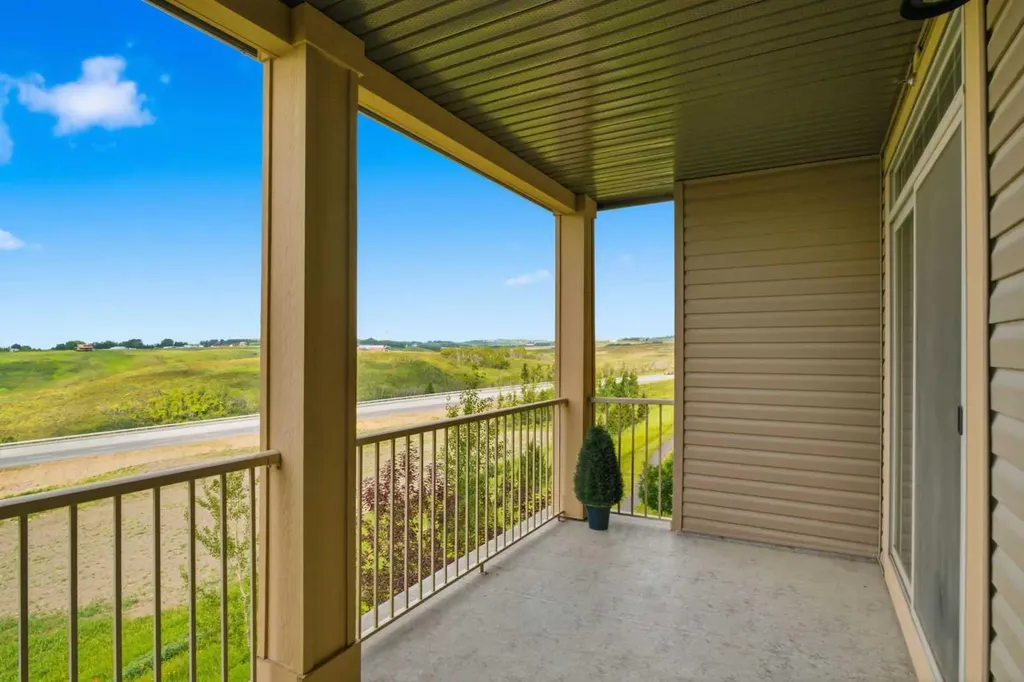 207 Sunset Drive Cochrane AB T4C 0H7