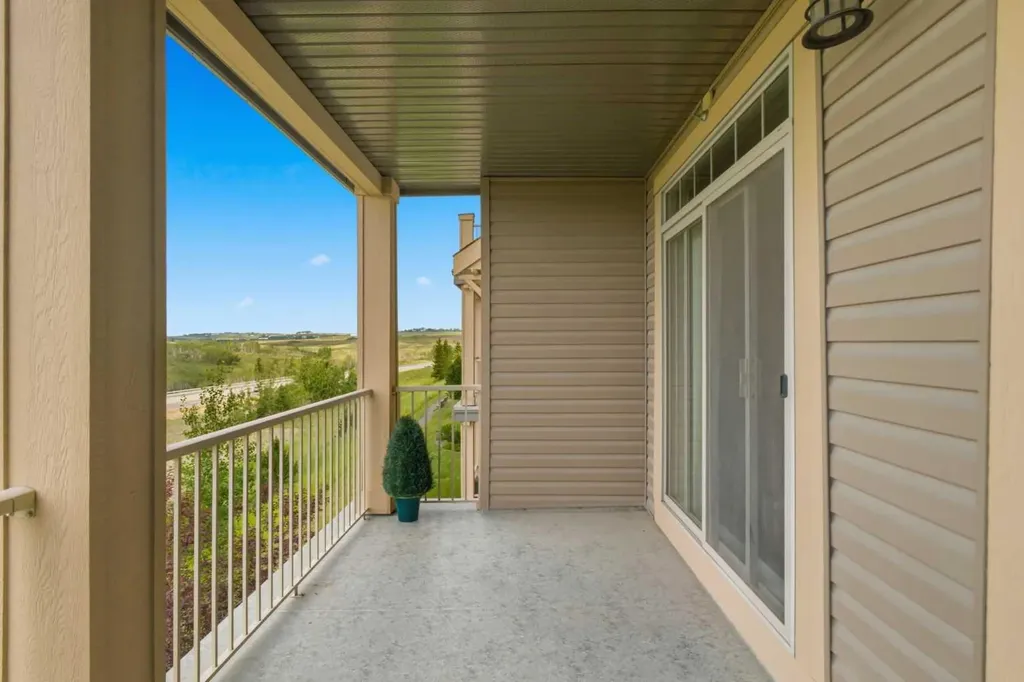 207 Sunset Drive Cochrane AB T4C 0H7