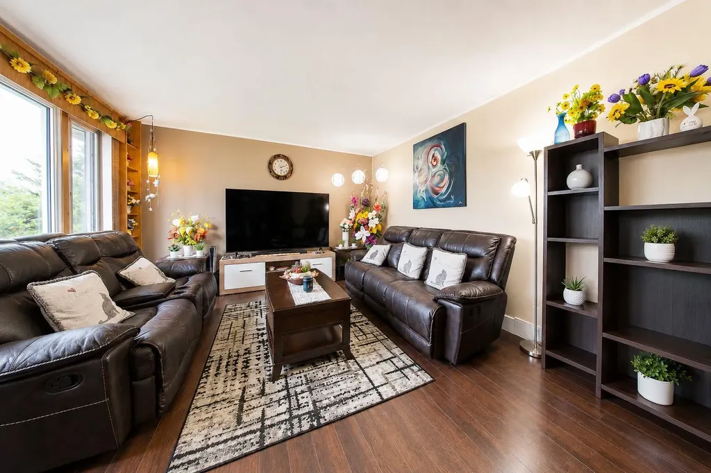 165 Nash Street Red Deer AB T4P 1N3
