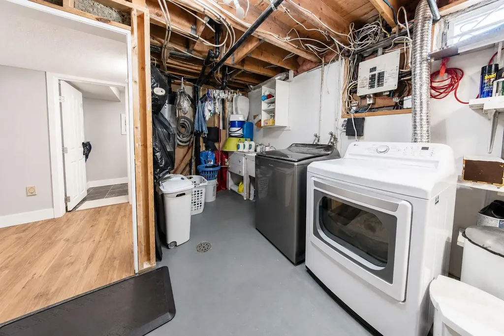 165 Nash Street Red Deer AB T4P 1N3