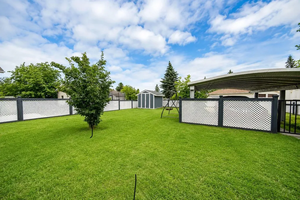 165 Nash Street Red Deer AB T4P 1N3