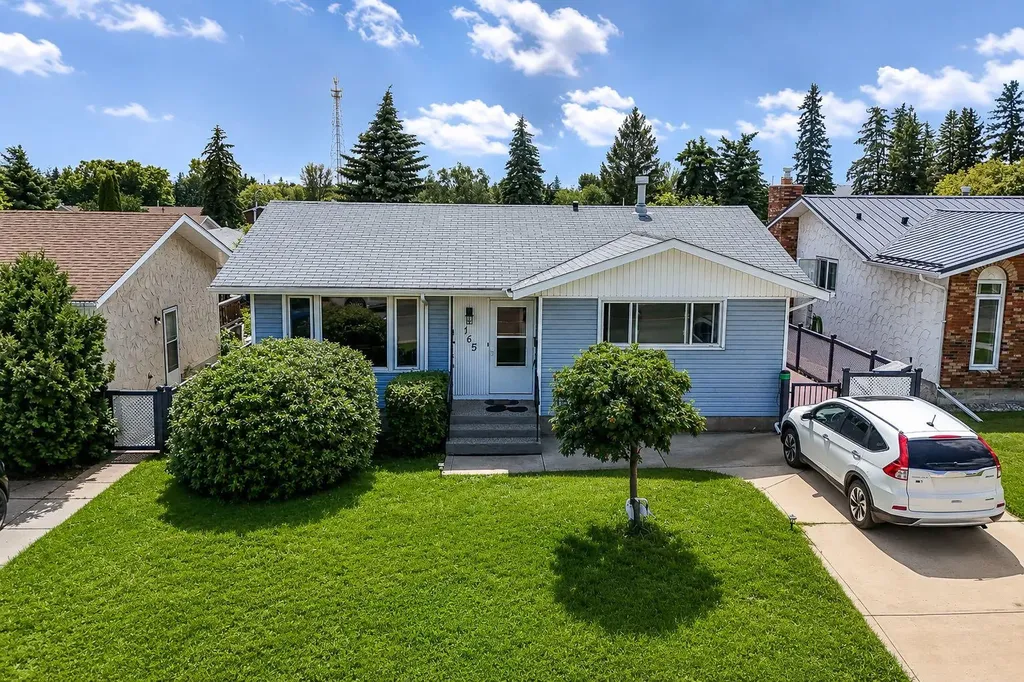 165 Nash Street Red Deer AB T4P 1N3