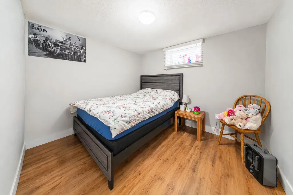 165 Nash Street Red Deer AB T4P 1N3