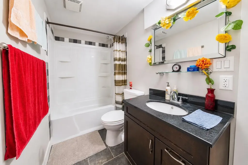 165 Nash Street Red Deer AB T4P 1N3