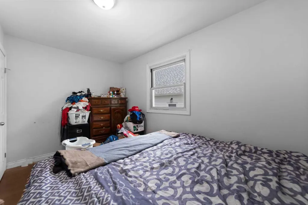 5215 48 Street Camrose AB T4V 1M2