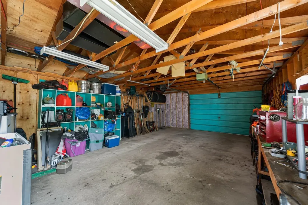 5215 48 Street Camrose AB T4V 1M2