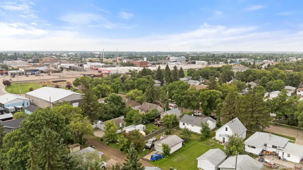 5215 48 Street Camrose AB T4V 1M2