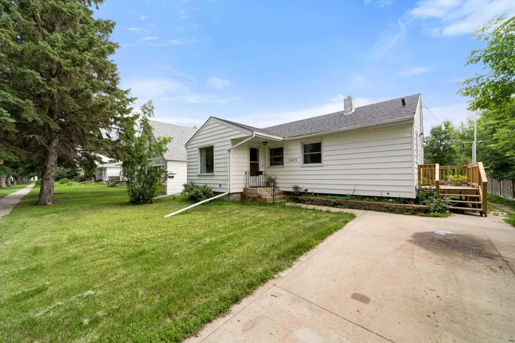 5215 48 Street Camrose AB T4V 1M2