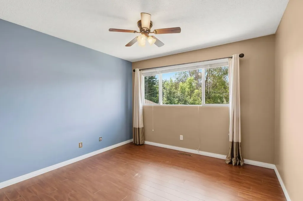 160 Marbrooke Circle NE Calgary AB T2A 2W6