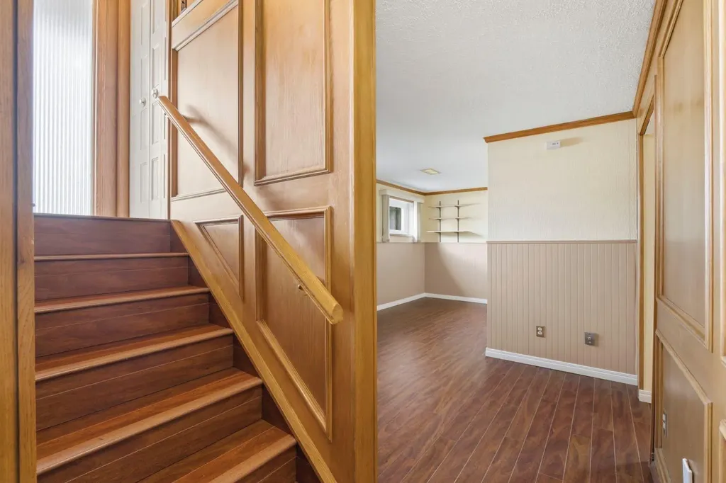 160 Marbrooke Circle NE Calgary AB T2A 2W6