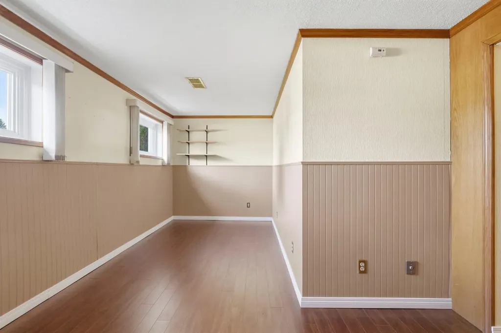 160 Marbrooke Circle NE Calgary AB T2A 2W6