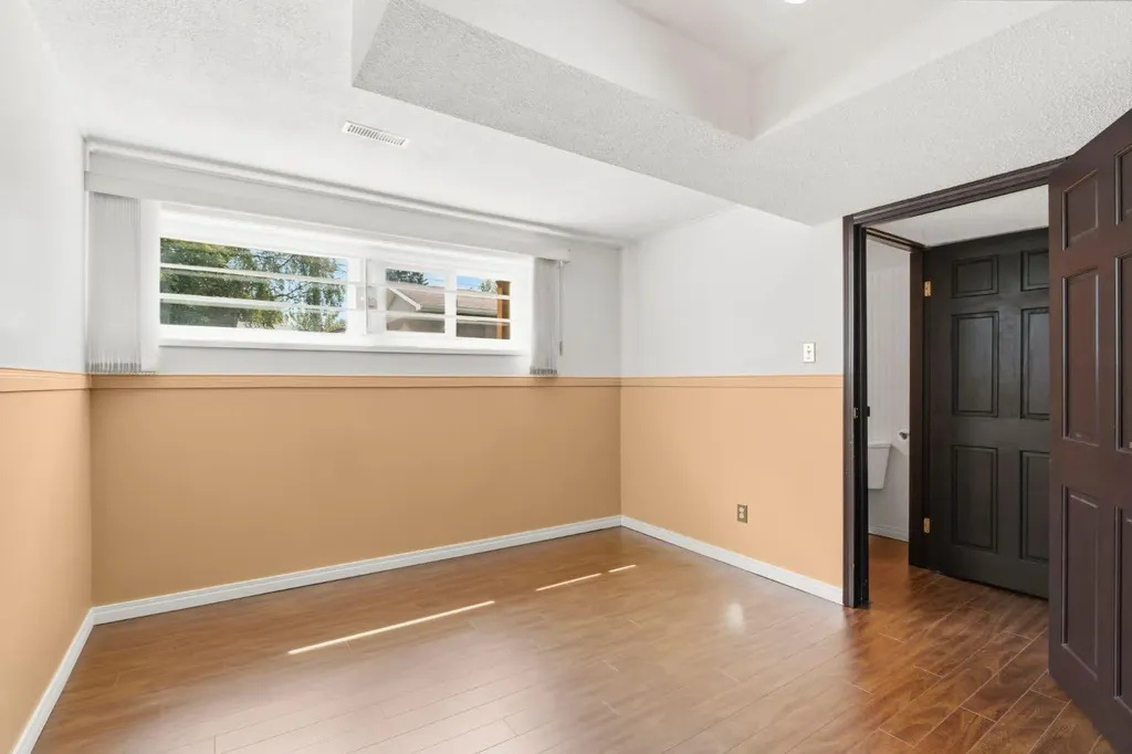 160 Marbrooke Circle NE Calgary AB T2A 2W6