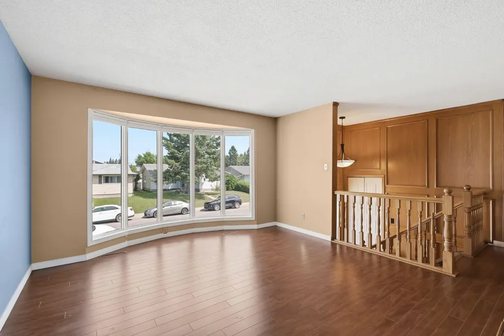 160 Marbrooke Circle NE Calgary AB T2A 2W6