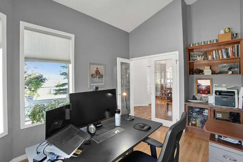 147 Springbank Villas SW Calgary AB T3H 4S9