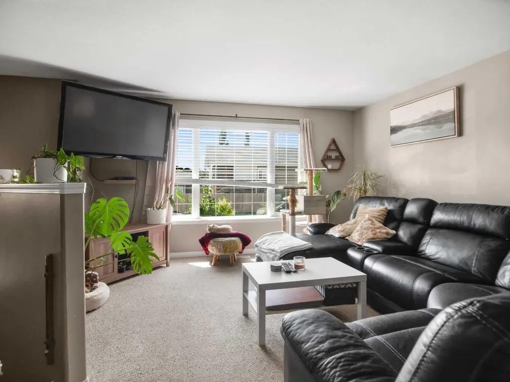 182 Jaspar Crescent Red Deer AB T4P 0G9
