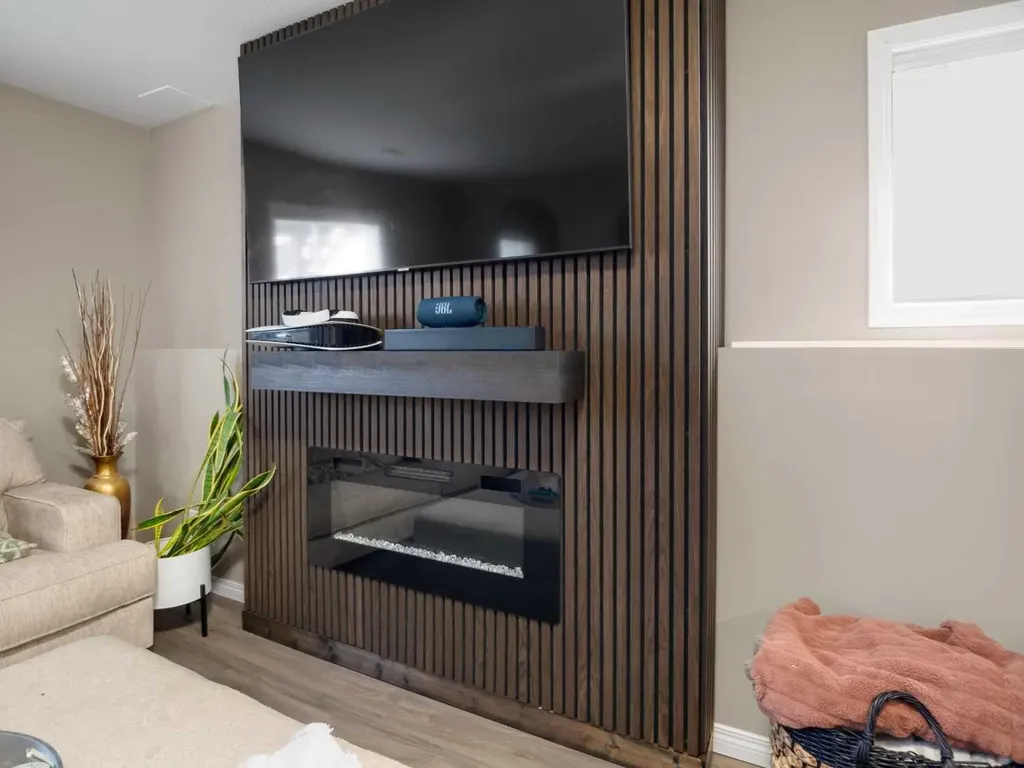 182 Jaspar Crescent Red Deer AB T4P 0G9