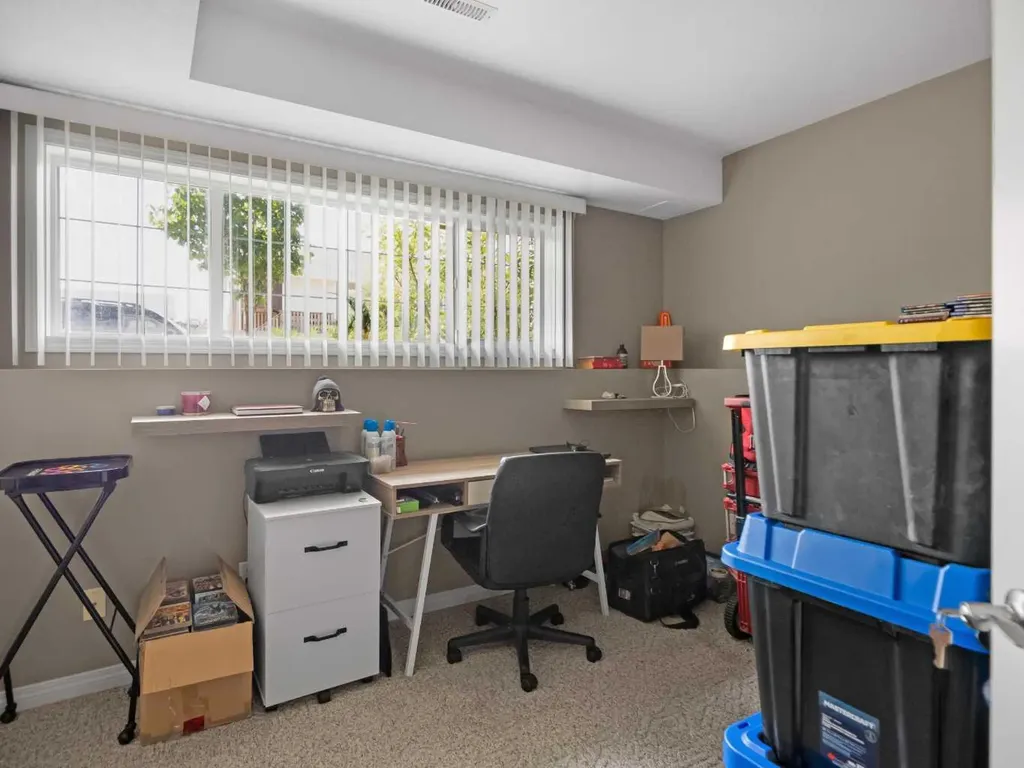 182 Jaspar Crescent Red Deer AB T4P 0G9