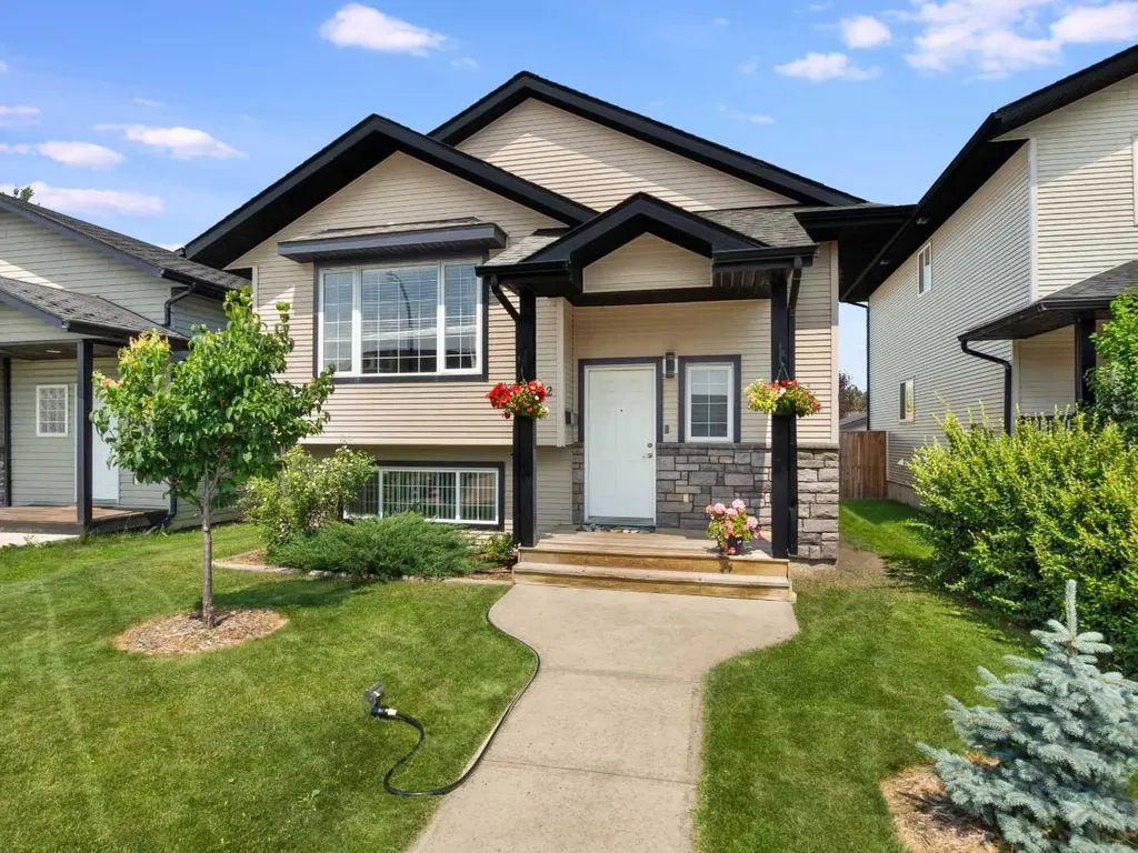 182 Jaspar Crescent Red Deer AB T4P 0G9